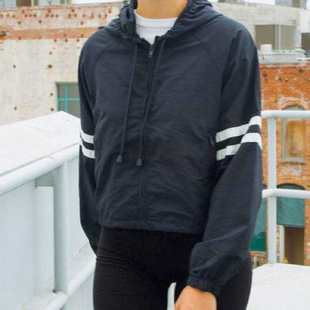 brandy melville henrietta windbreaker jacket
